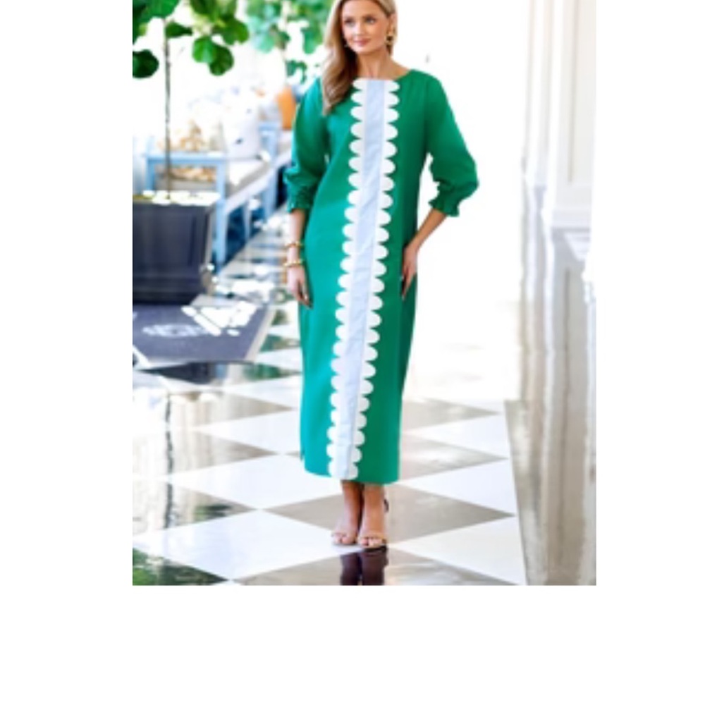 HOUSE OF MBR
EMERALD SOIREE DRESS